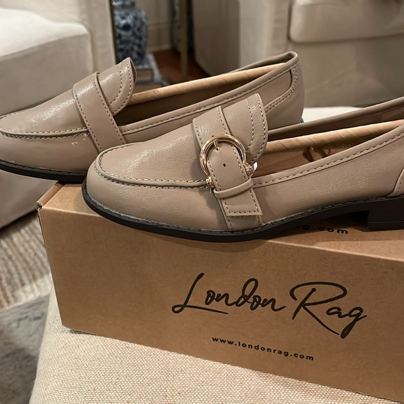 London Rag Taupe Sheboss Buckle Detail Loafers/NIB/6 - Picture 9 of 14